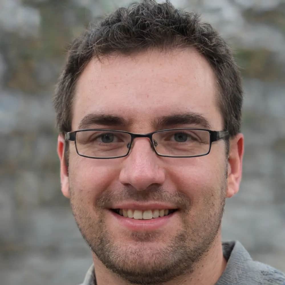 Autor Juliusz Lewandowski