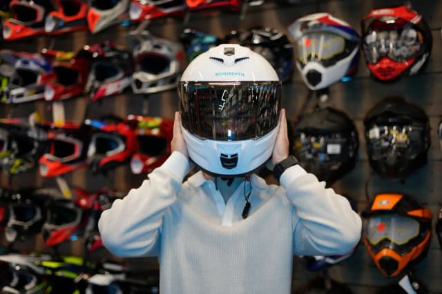 Jak wyciszyć kask motocyklowy i cieszyć się cichszą jazdą Jak wyciszyć kask motocyklowy i cieszyć się cichszą jazdą