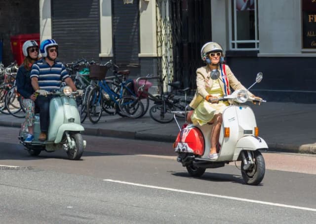 Jaki kask na motorower? Wybierz najbezpieczniejszy i komfortowy model Jaki kask na motorower? Wybierz najbezpieczniejszy i komfortowy model