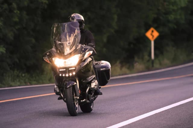 Kiedy zaczyna się sezon motocyklowy? Sprawdź, co musisz wiedzieć Kiedy zaczyna się sezon motocyklowy? Sprawdź, co musisz wiedzieć