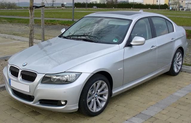 BMW E90 jaki silnik benzynowy - najlepsze opcje i opinie użytkowników BMW E90 jaki silnik benzynowy - najlepsze opcje i opinie użytkowników
