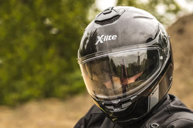 Jak czyścić kask motocyklowy, aby uniknąć uszkodzeń i poprawić bezpieczeństwo Jak czyścić kask motocyklowy, aby uniknąć uszkodzeń i poprawić bezpieczeństwo